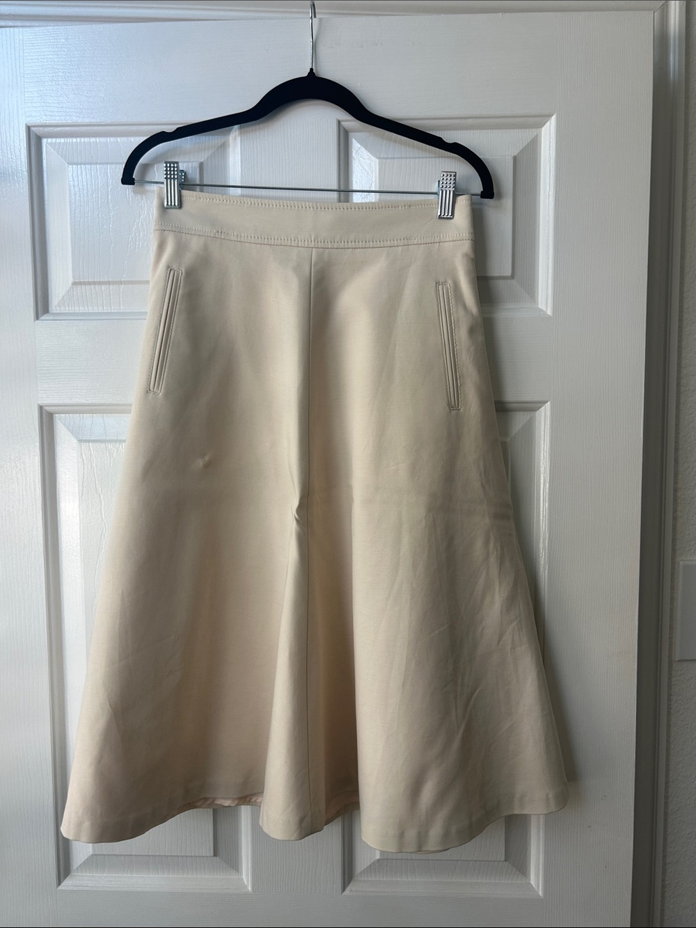 Ann Taylor Cream A-Line Skirt with Subtle Pockets